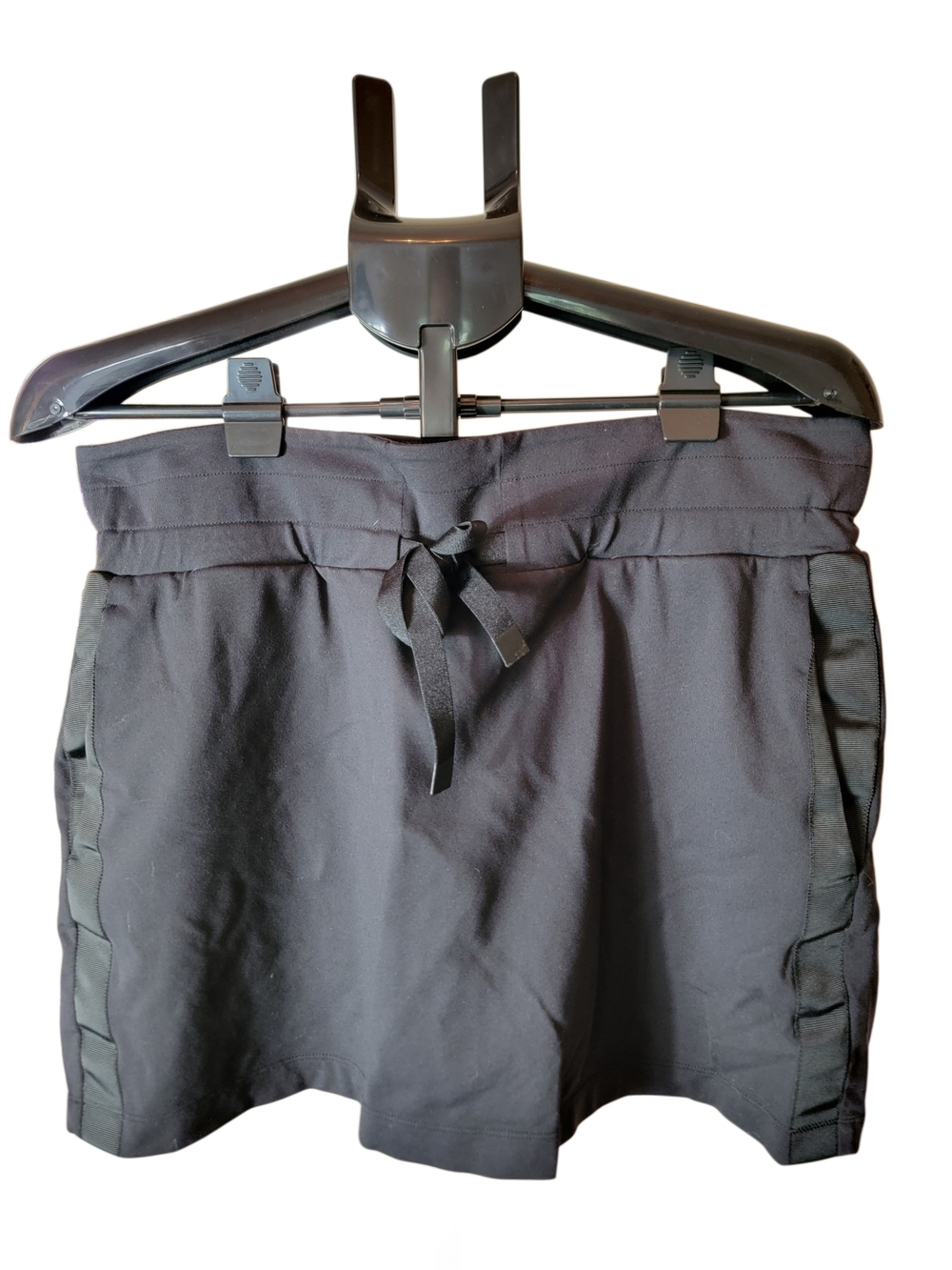 Athleta Black Drawstring Skort with Side Panel Detail - Size L - Great Used